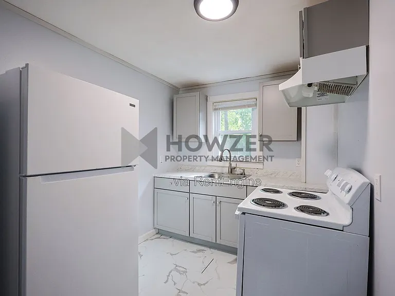 85 Myrtle St #1 — Photo 2
