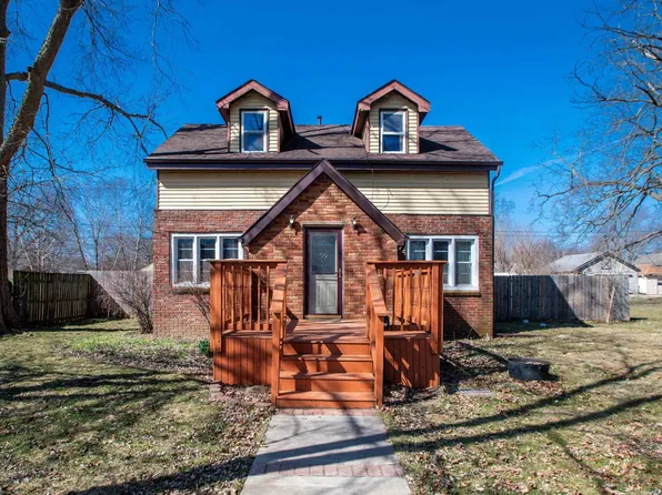 811 N 6th St, Chillicothe, IL 61523