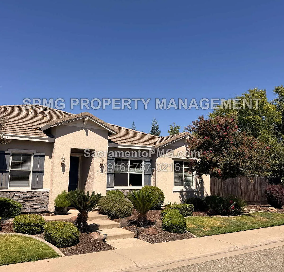 3 bed, 1.5 bath, 1240 sqft, $2,995 — Photo 2