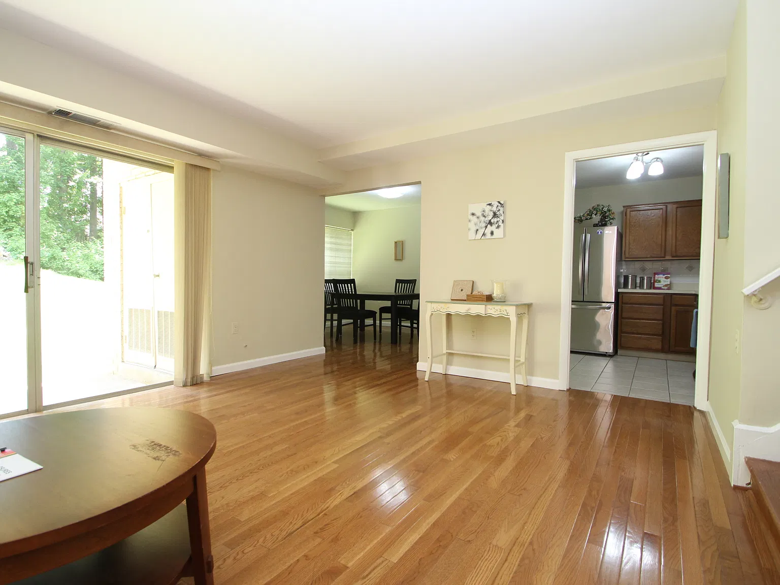 2 bed, 1007 sqft, $2,195 — Photo 3