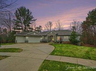 17914 Shallow Springs Ct, Spring Lake, MI 49456