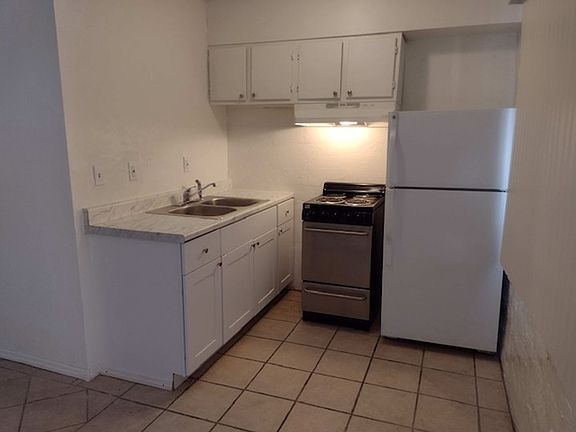 4th image of 2000 N Camino Serna APT 5