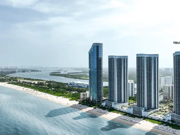 16001 Collins Ave APT 4305, Sunny Isles Beach, FL 33160