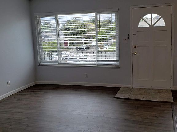 2nd image of 241 N San Anselmo Ave