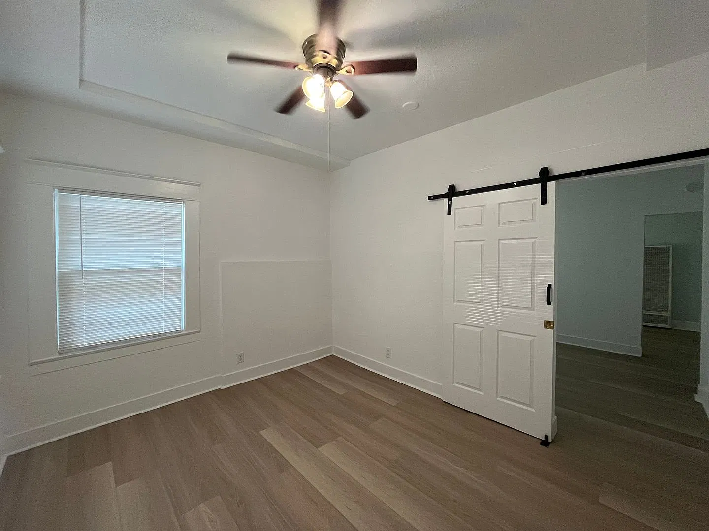 727 N Sutter St — Photo 1