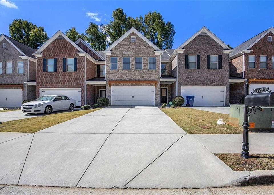 1st image of 225 Green Bridge Ct #225