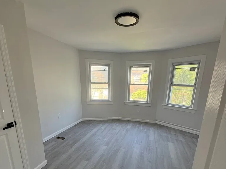 523-525 Richey Ave #2 — Photo 6