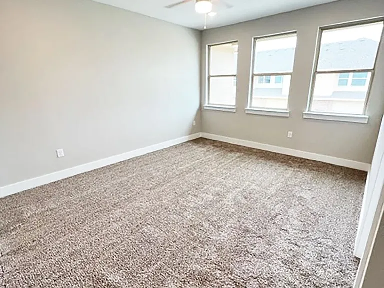 3605 Bonnie Brae St — Photo 8