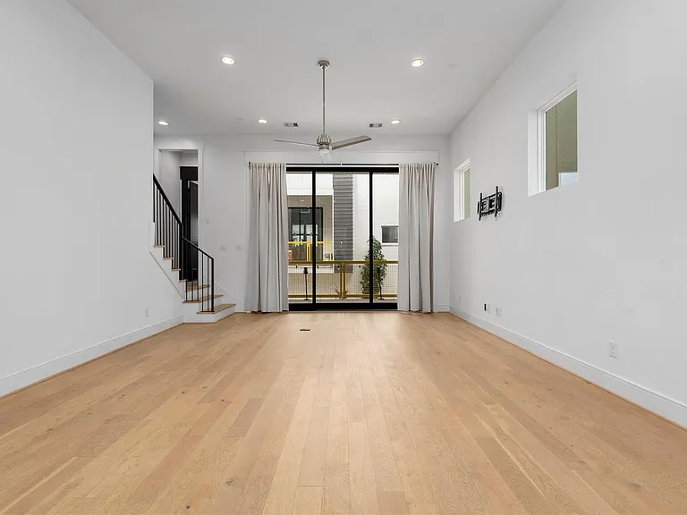 1211 Hickory St #E — Photo 5