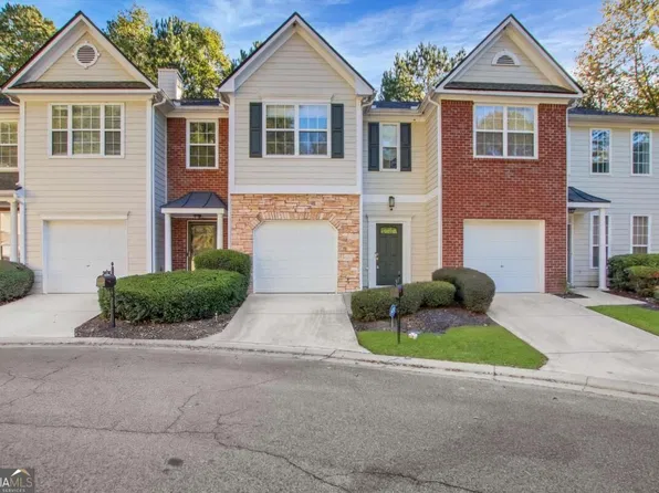1611 Jackson Trace Ct NW, Atlanta, GA 30318