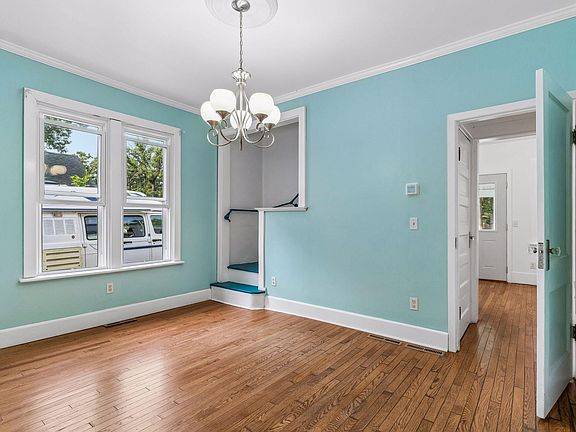 5th image of 4214 Alabama Ave S