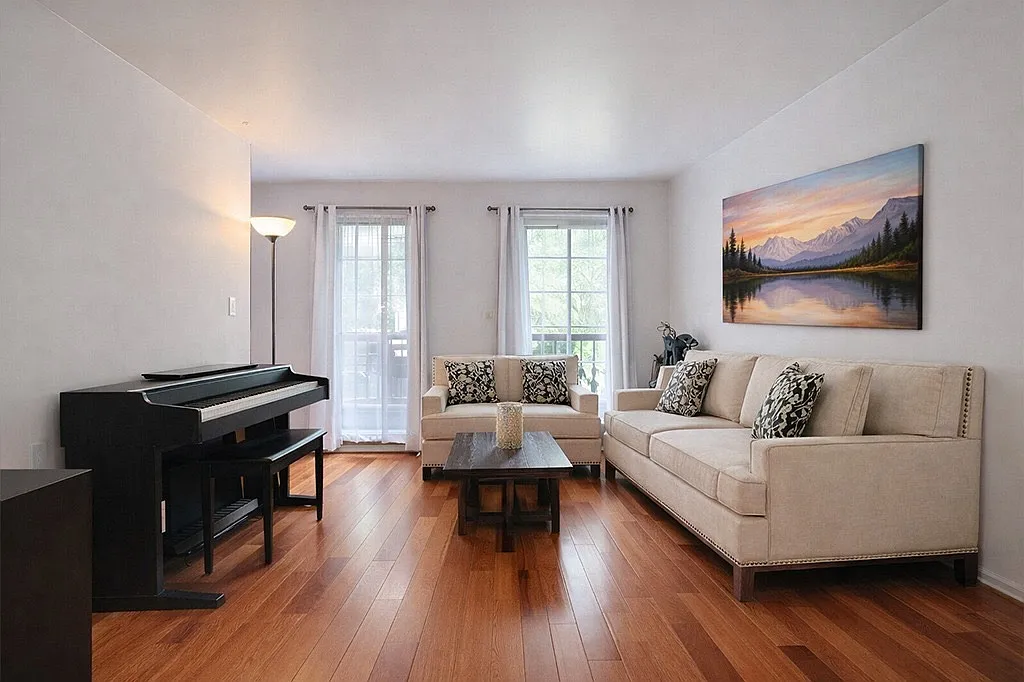3 bed, 2040 sqft, $3,600 — Photo 1