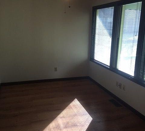 2nd image of 1558 Belmont Trce