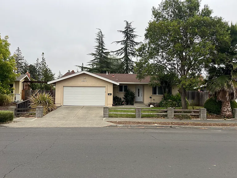 1237 Rubicon St — Photo 1
