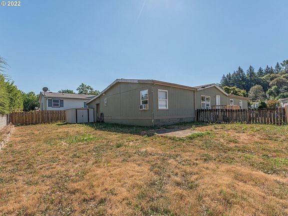 3rd image of 3930 SE 162nd Ave Unit 70