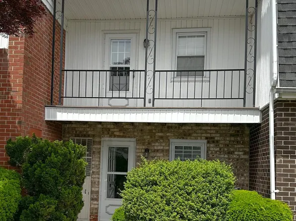 737 Hardwick Pl, York, PA 17404