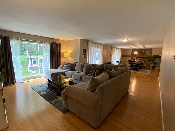 Open concept living room and dining room