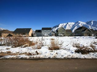 1041 S Wildflower Ln, Mapleton, UT 84664