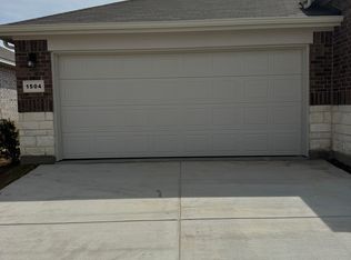 1504 Tin Roof Rd, Krum, TX 76249