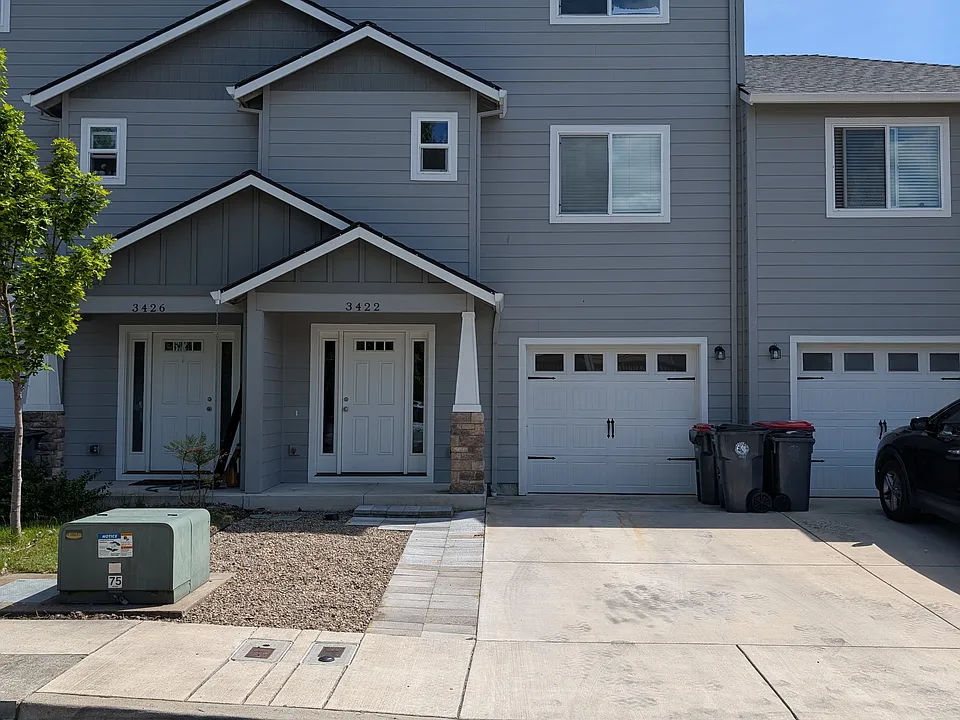 3422 Sharon Way