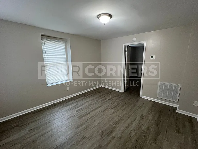 2026 N Cherry St #A — Photo 4