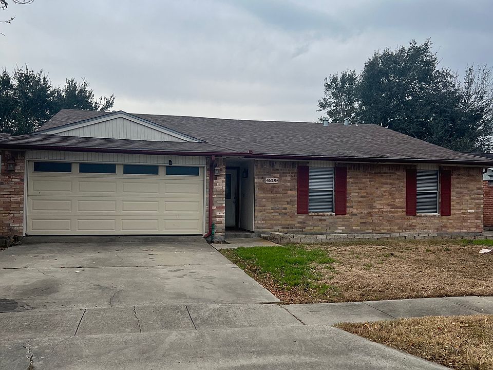 1st image of 4809 Oak Knoll Cir