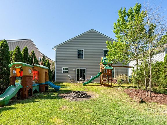 3rd image of 12915 Settlers Trail Ct
