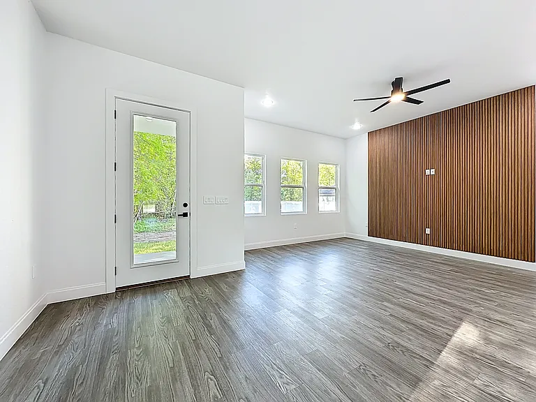 8912 Hogan Rd — Photo 38
