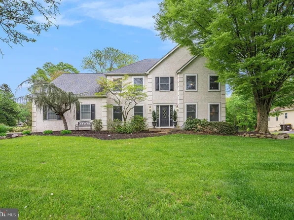 1580 Jennifer Ln, Blue Bell, PA 19422