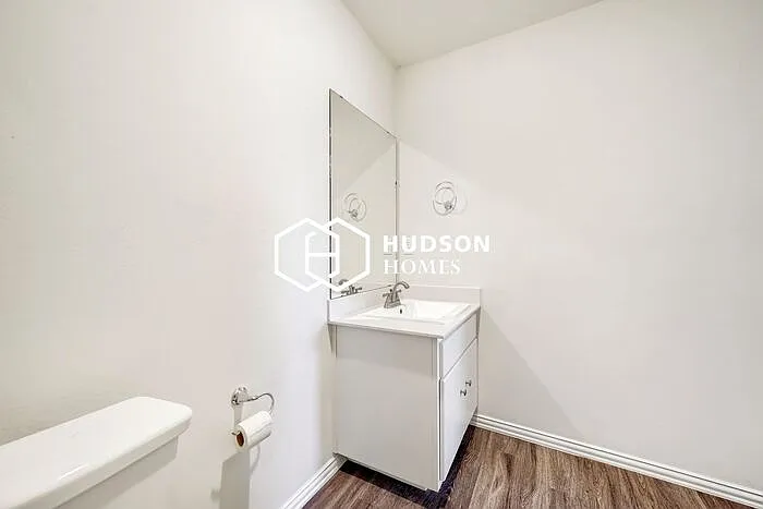 307 S Louisiana St — Photo 11