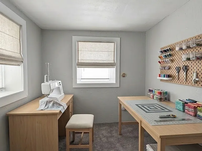 7704 N Taliaferro Ave — Photo 14
