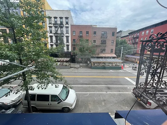 Rented by PocketBroker Inc | media 34