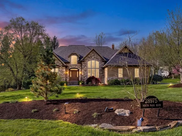 28975 N Park Blvd, Solon, OH 44139