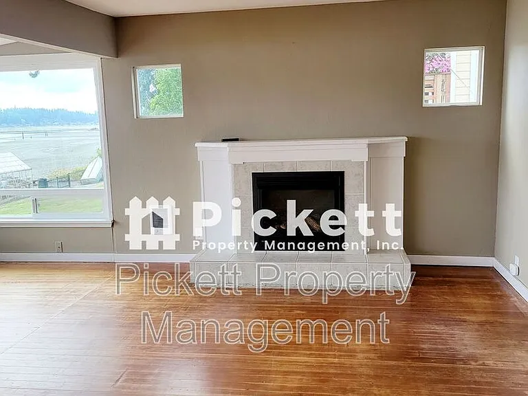 2821 Erlands Beach Loop NW — Photo 9