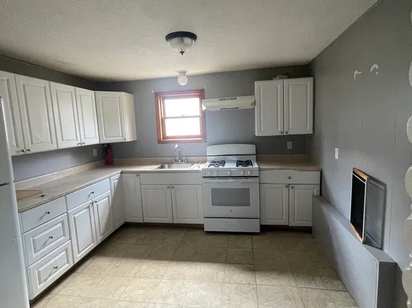 265 John St, Fall River, MA 02721