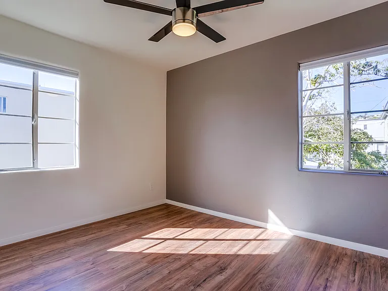 1074 Turquoise St — Photo 16