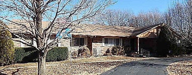 1st image of 3004 Cathlinda Dr