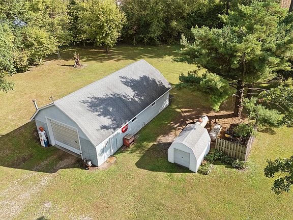2nd image of 3766 Greens Grove Rd