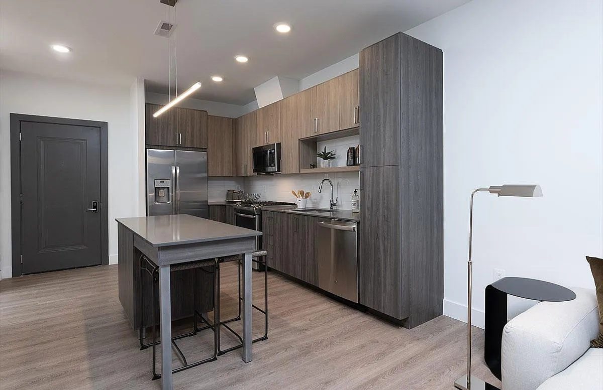BLVD Gramercy East — Photo 4