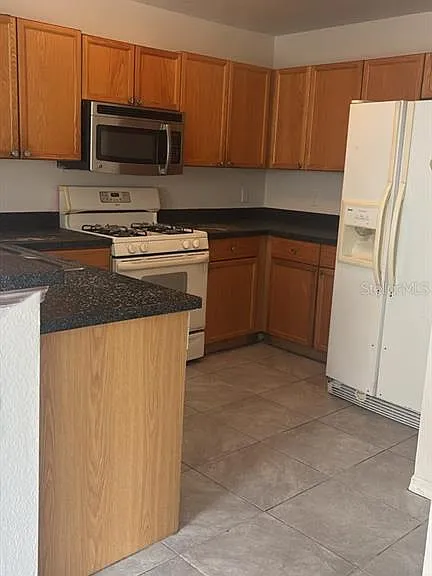 1317 Fettler Way — Photo 3