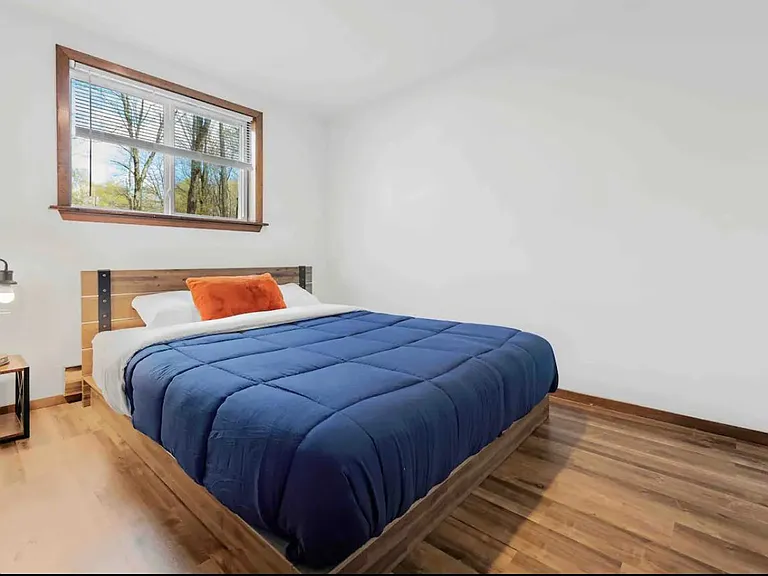 124 Tepee Dr — Photo 16