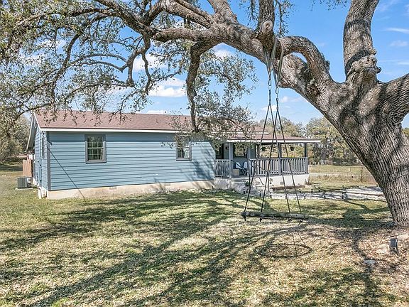 2nd image of 500 Pecan Dr