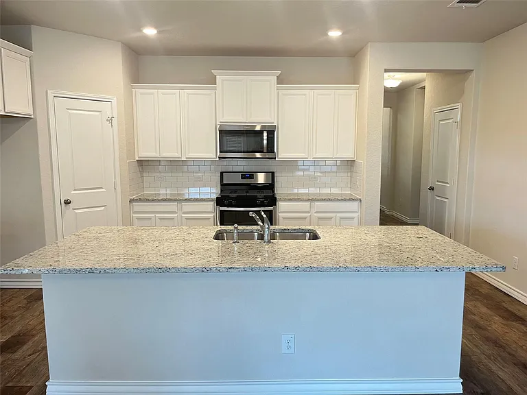 445 Blue Stem Rd — Photo 14
