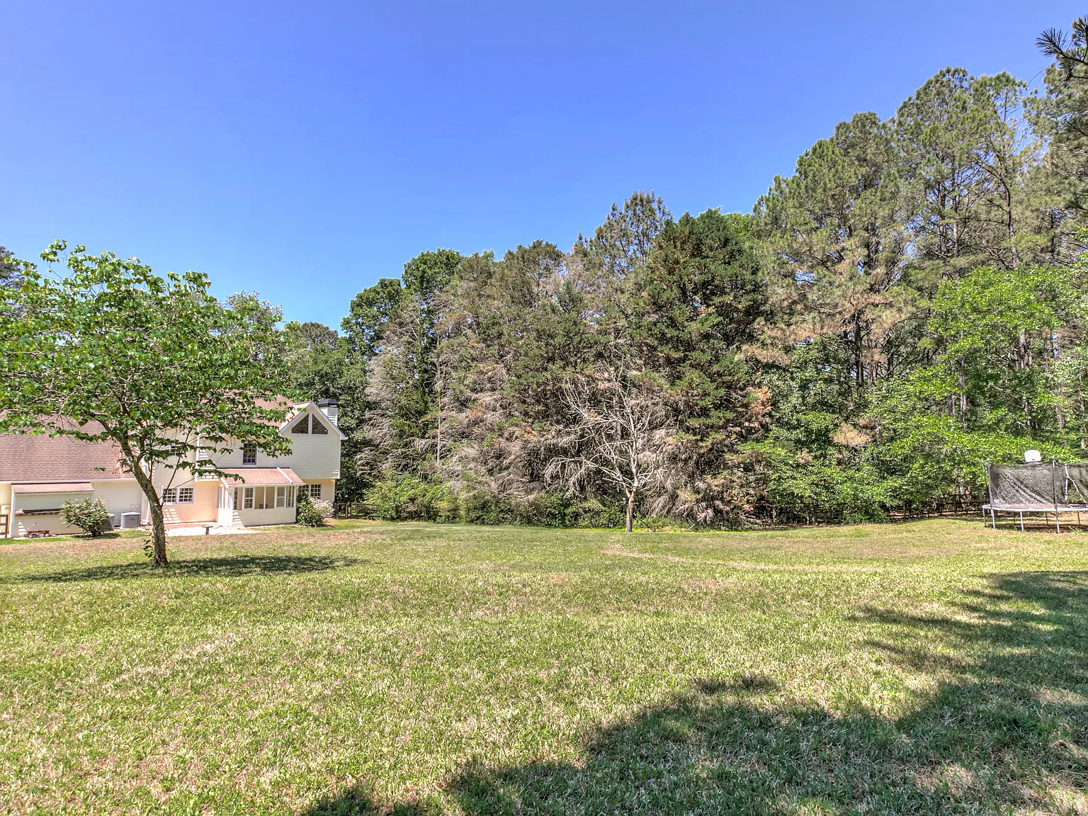 4 bed, 2.5 bath, 2410 sqft, $2,850 — Photo 4