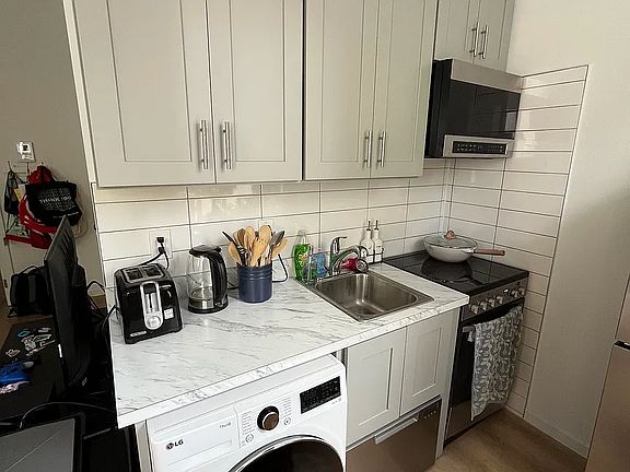 2nd image of 355 E 77th St APT 2