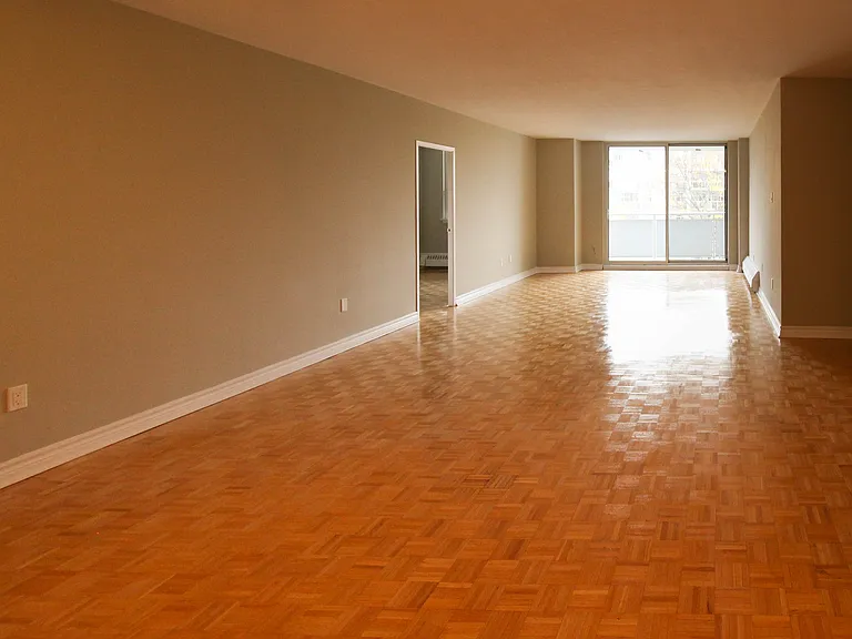 1276 Islington Ave — Photo 12