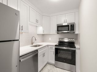 35 Glencoe St APT 43, Brighton, MA 02135