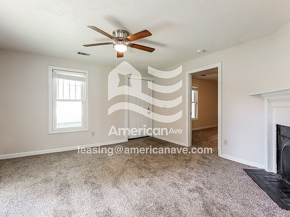 38460_004_living_room_13977349.jpg