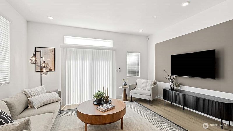 3rd image of 16830 20th Avenue W #D1