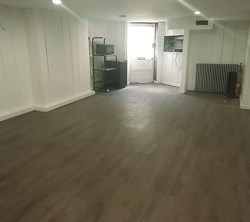 5th image of 28 E 25th St #Basement